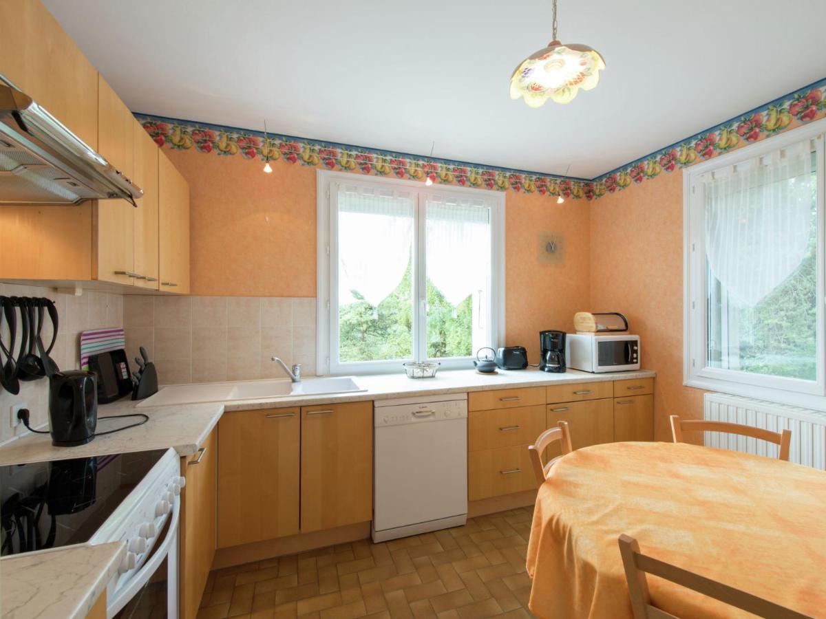 Modern Vacation Home With Private Garden Bathernay 외부 사진